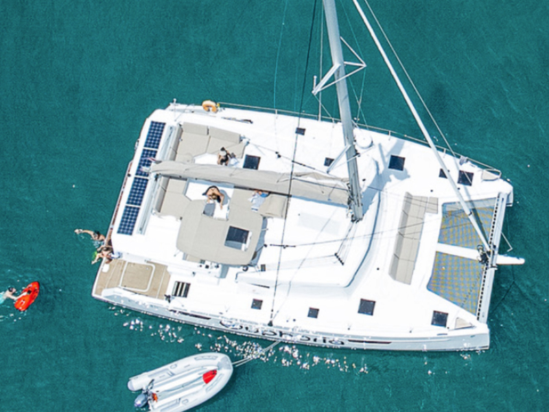 Endevour Catamaran - Half Day Sail - Image 3