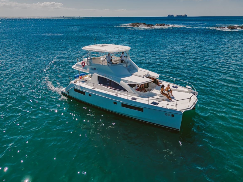 Royal Quest Catamaran - Half Day Sail